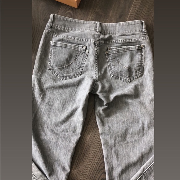 Elle Skinny Jean 4/$25 - Picture 6 of 8